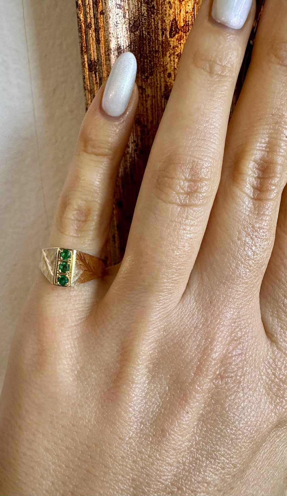 Thumbnail: Vintage 18kt Yellow Gold Emerald Signet Ring
