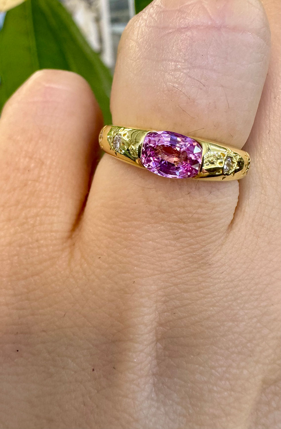 Thumbnail: 18kt Yellow Gold Pink Sapphire And Diamond Ring