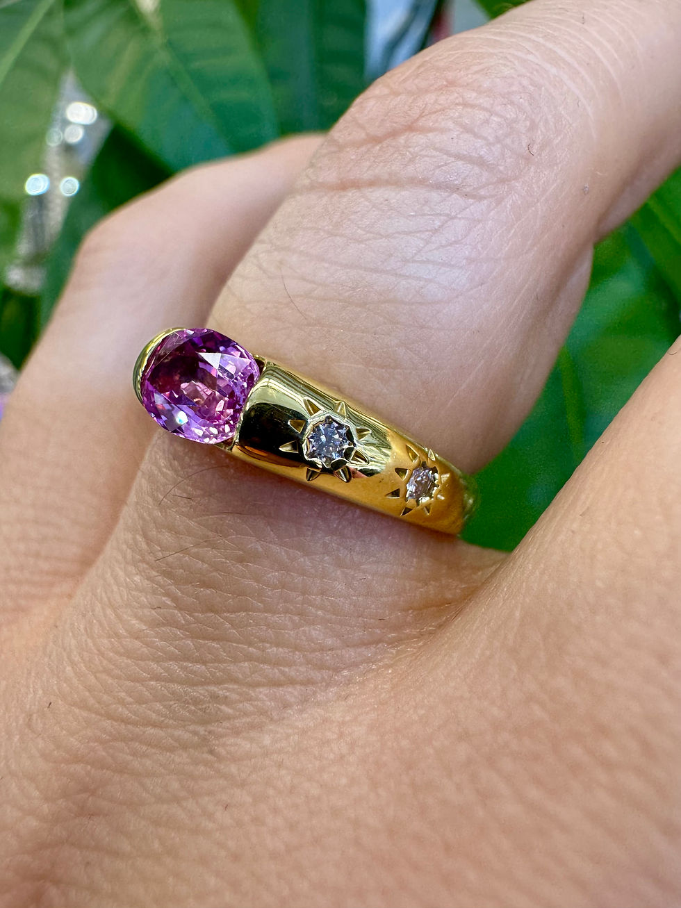 Thumbnail: 18kt Yellow Gold Pink Sapphire And Diamond Ring