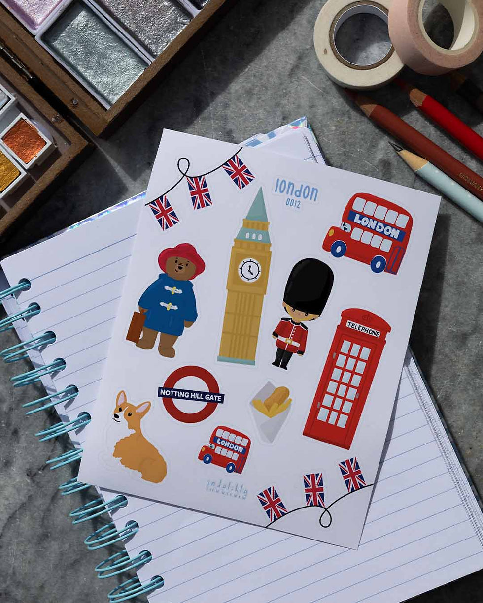 London Stickerbogen mit typischen Motiven wie Big Ben, London Bus, Telefonzelle, Wimpeln und englischen Figuren.
