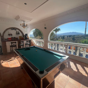 Escape to Paradise this Winter and Spring at the Stunning Villa de la Fuente