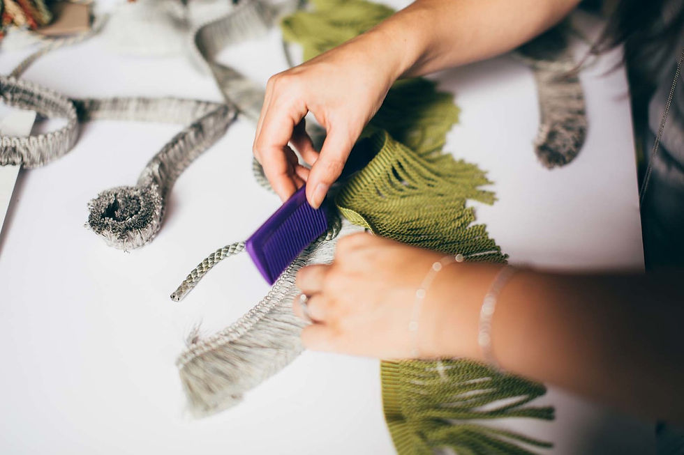 Brushing Cut Ruche Fringe