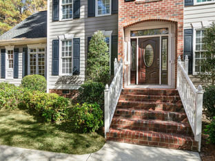 750K Home Sold in Royal Ridge By Blue Orchid Realty