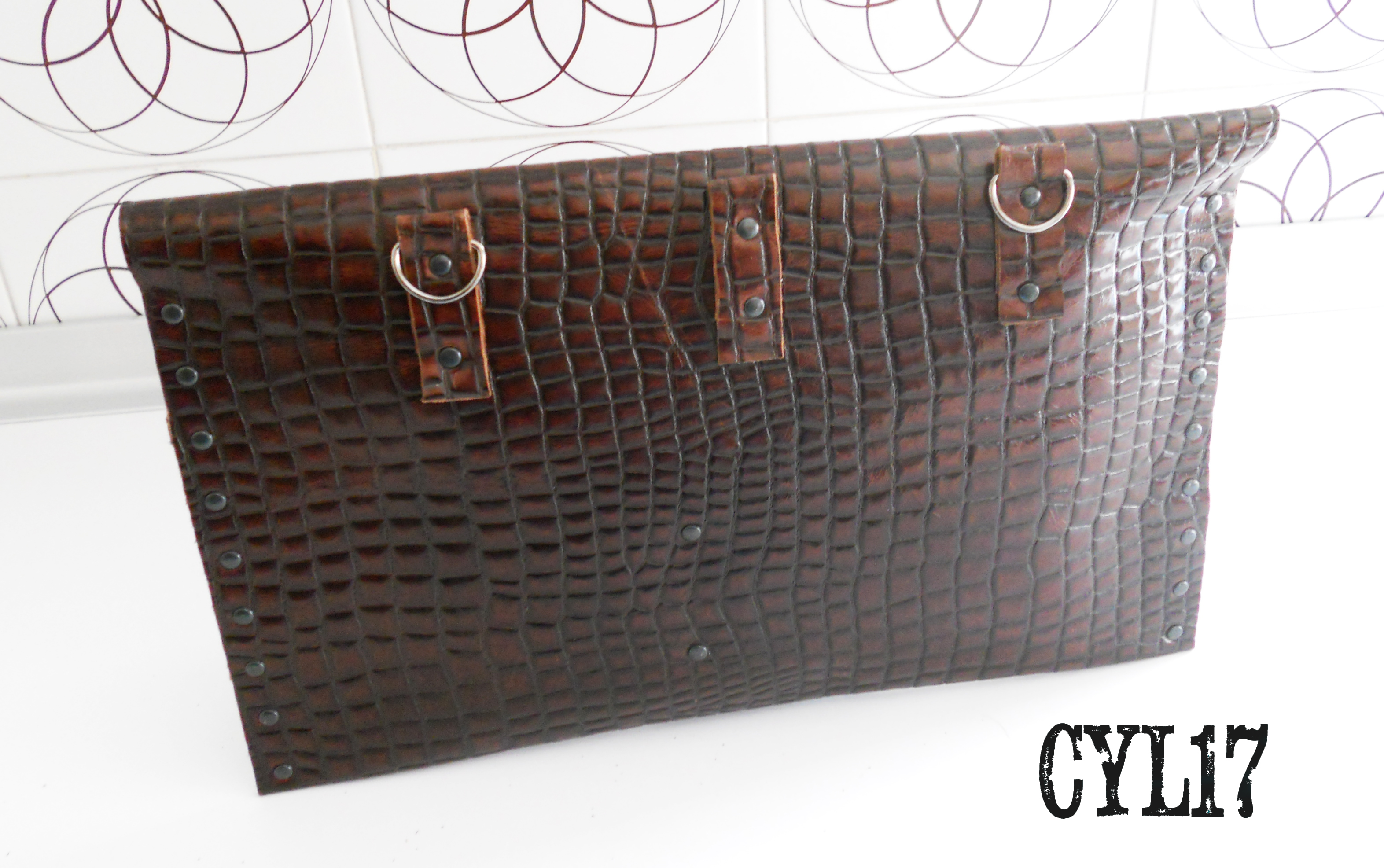 bag pochette clutch shoulderbag leather