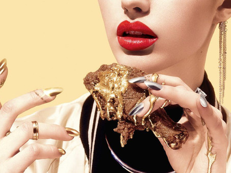 Trendy Gold Chrome Nails For 2021