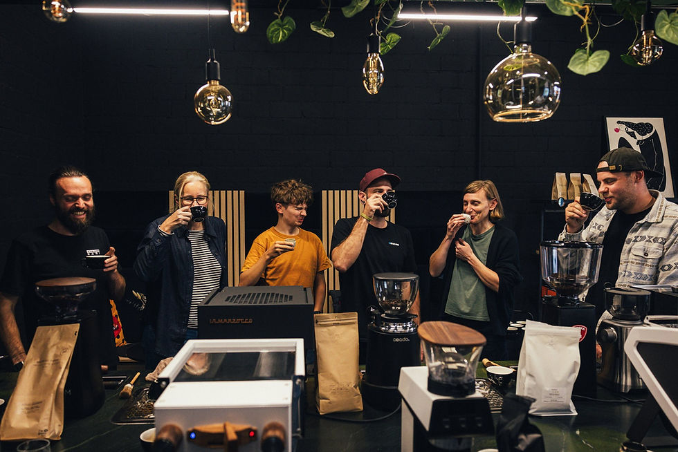 Barista Kurs Stuttgart mit downtown-mag bei Rotbart Kaffee perfekter Espresso selber einstellen