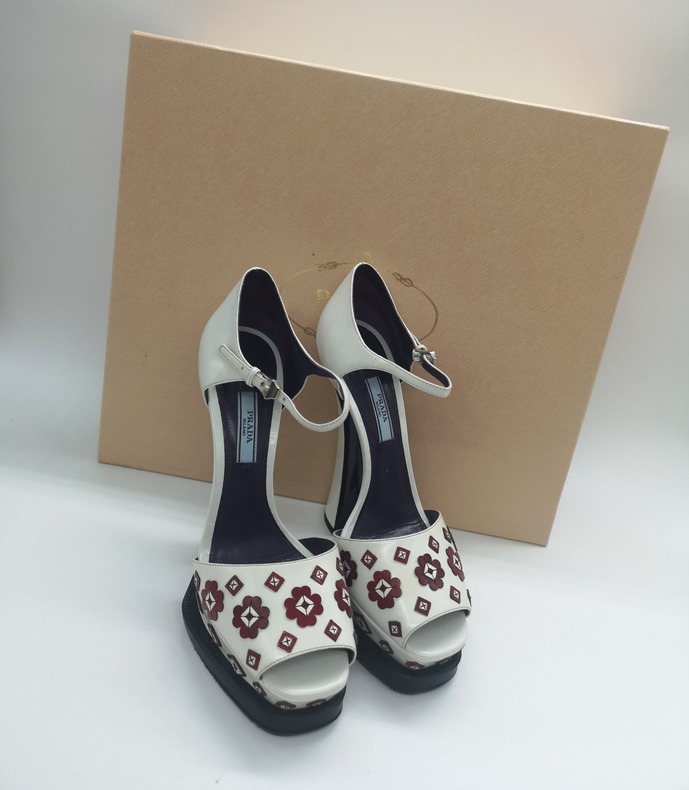 Prada Sandalo Platform