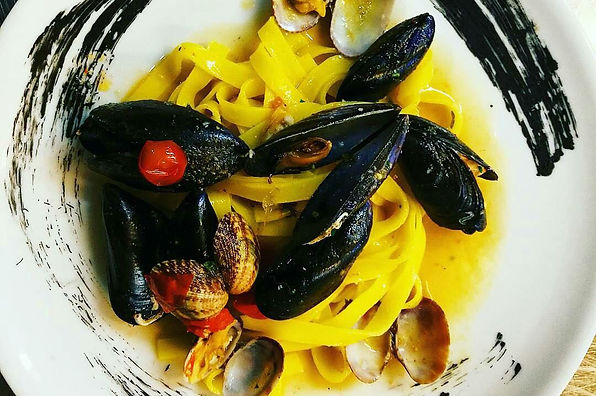 Agorà Food Novara ristorante prenota