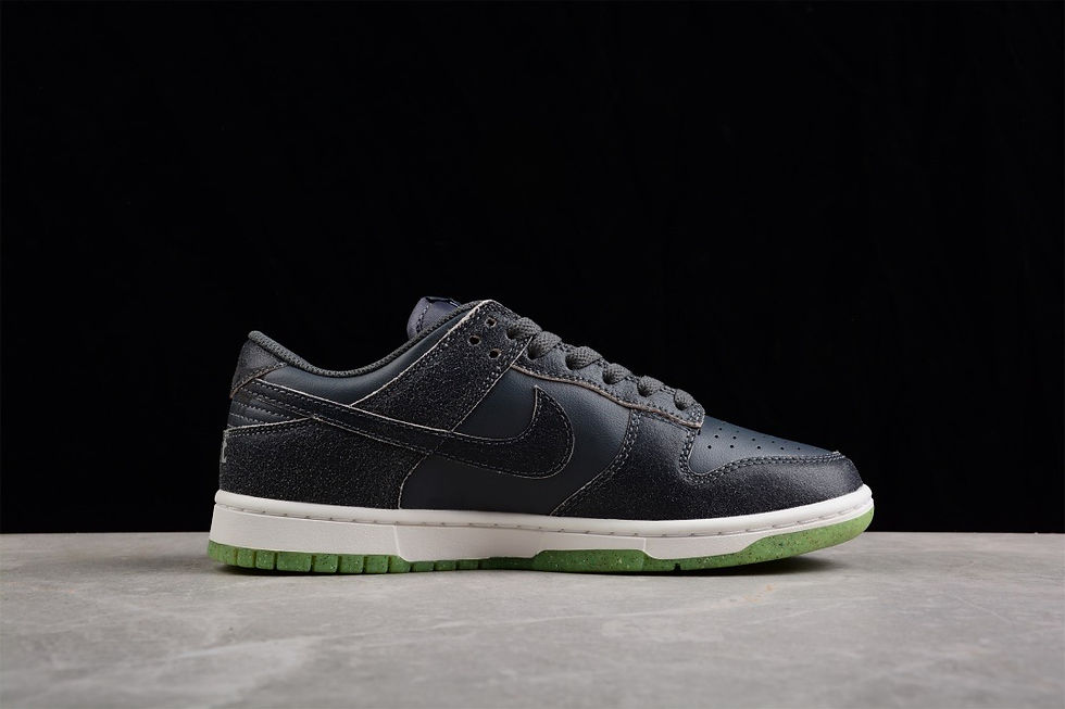 Thumbnail: Designer Sneakers