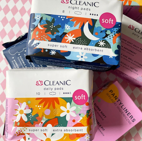 Packaging design for Cleanic sanitary pads and hygiene products – combining practicality with a modern, clean aesthetic