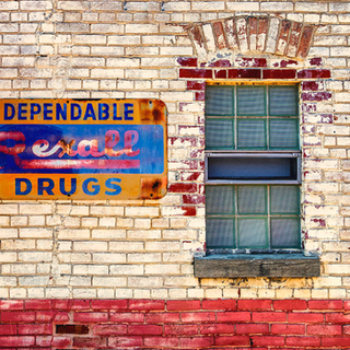 Rexall Drugs Sign Hermann MO_GK.jpg