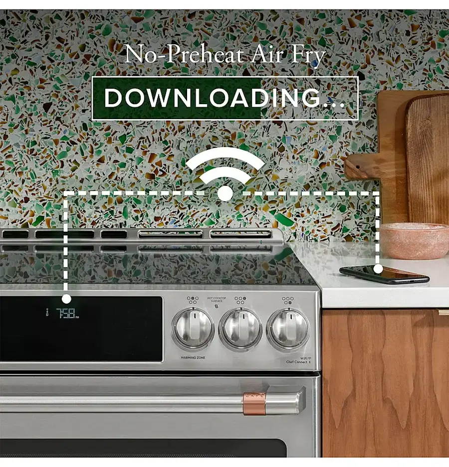 Thumbnail: Cafe 5.6 cu. ft. Smart Slide-In Gas Range with True Convection CGS700P4MW2