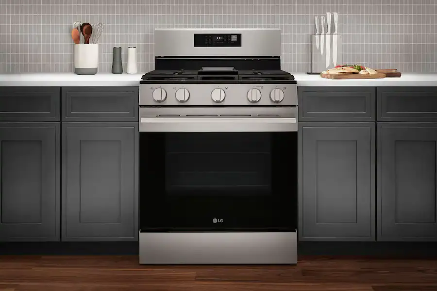 Thumbnail: LG 6.3 cu. ft. Convection Gas Range with Air Fry & Self Clean LRGN6323Y
