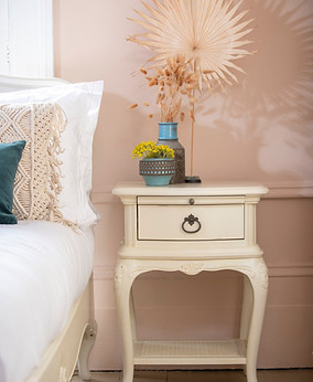 W&G IVORY, Willis and Gambier, Elaine Lewis Designs Finishing and styling