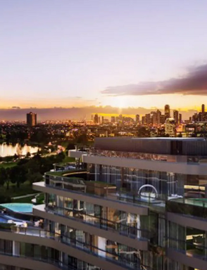 Exterior photo of Victoriana in Melbourne - city and Albert Park lake in background