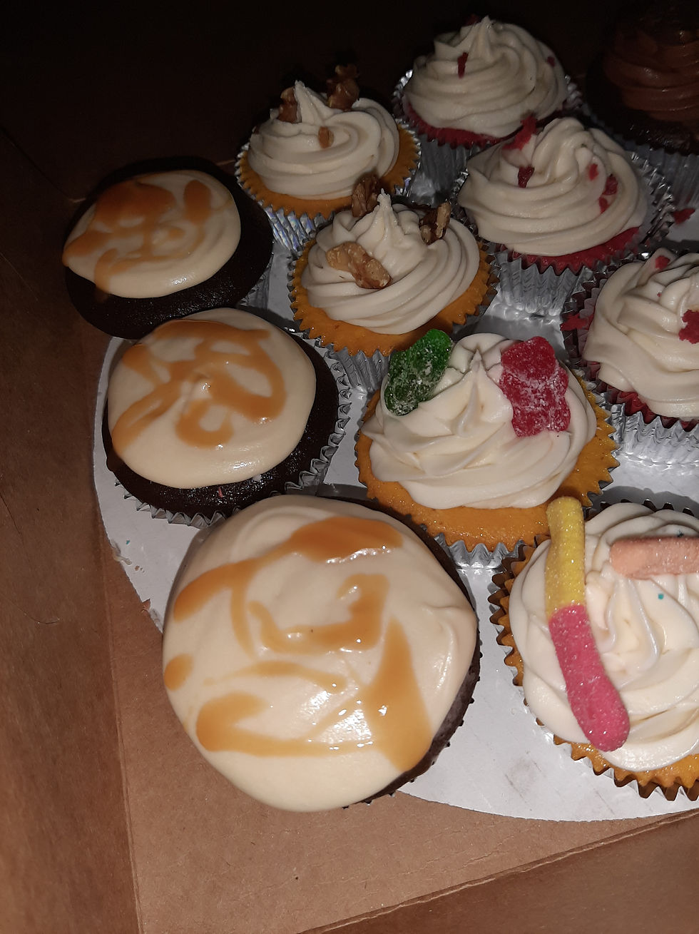 Thumbnail: Dozen cupcakes