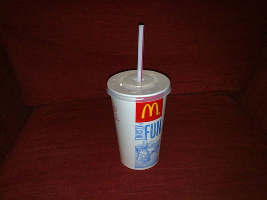 Un McDonald's, une paille et un Human Beatbox, ça donne cela !