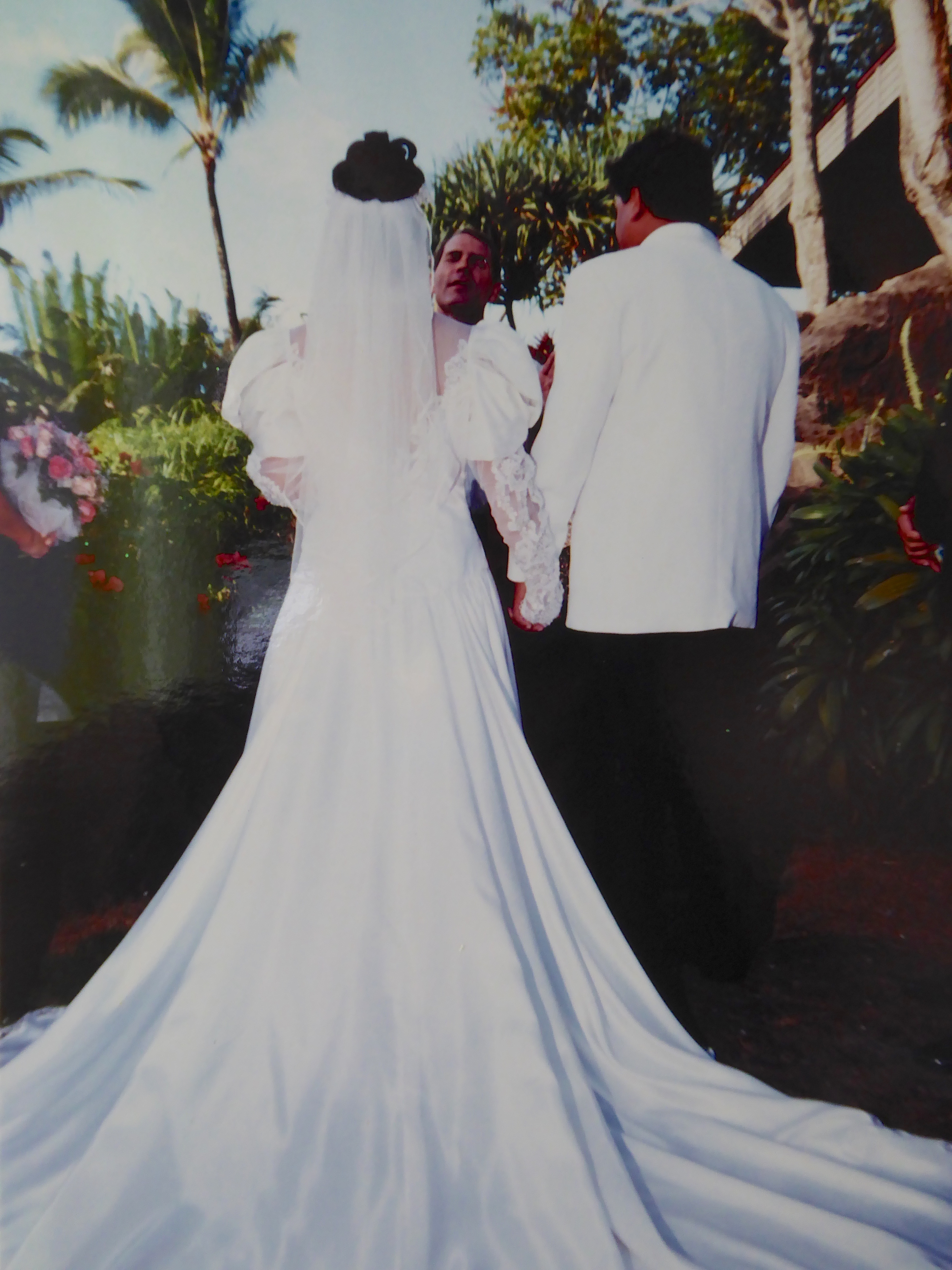 Kauai Wedding Dress Steaming Pressing Lasting Impressions