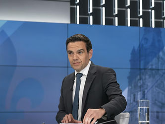 entrevue-avec-charles-milliard-chef-du-parti-liberal-du-quebec-plq-sur-la-photo-charles-mi