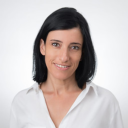 Naomi Kahana.jpeg