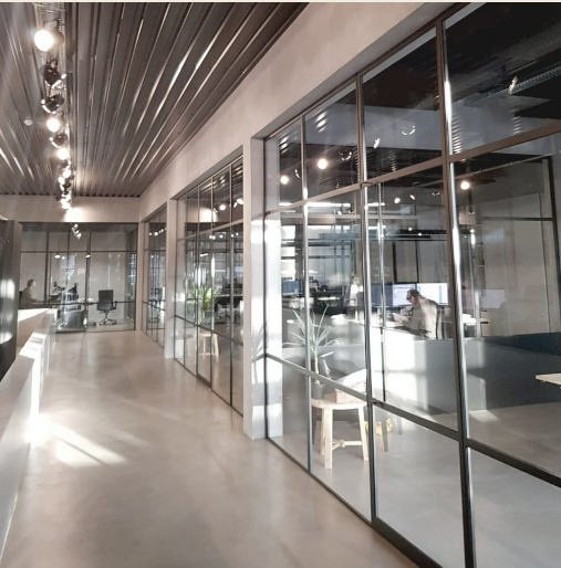 Microcement floor in office space