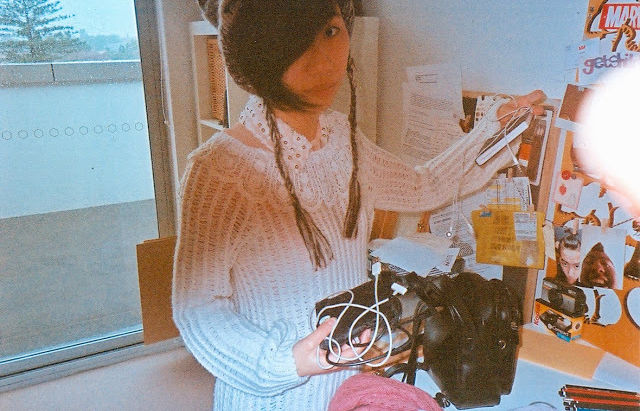 Monday; Disposable 2.5