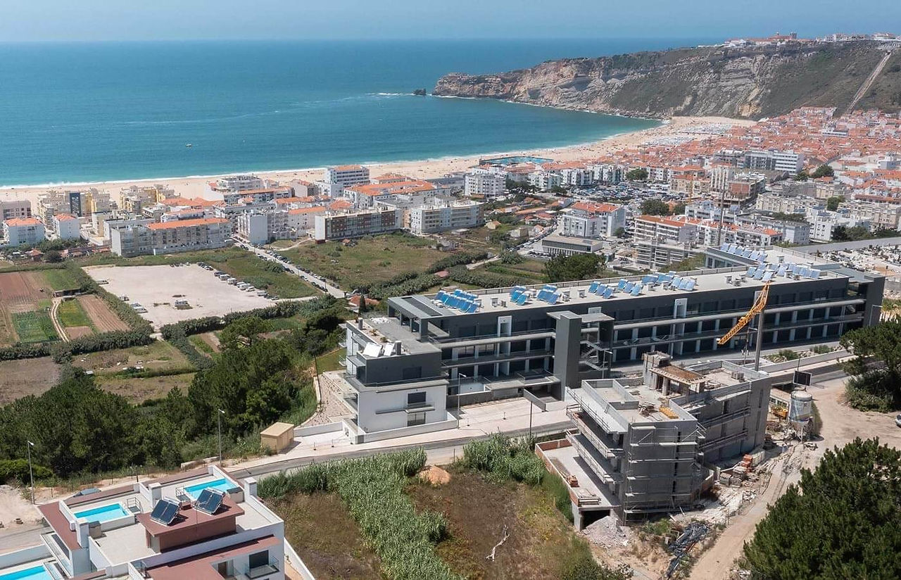 Sunset Views Nazaré Apartments - aerial view