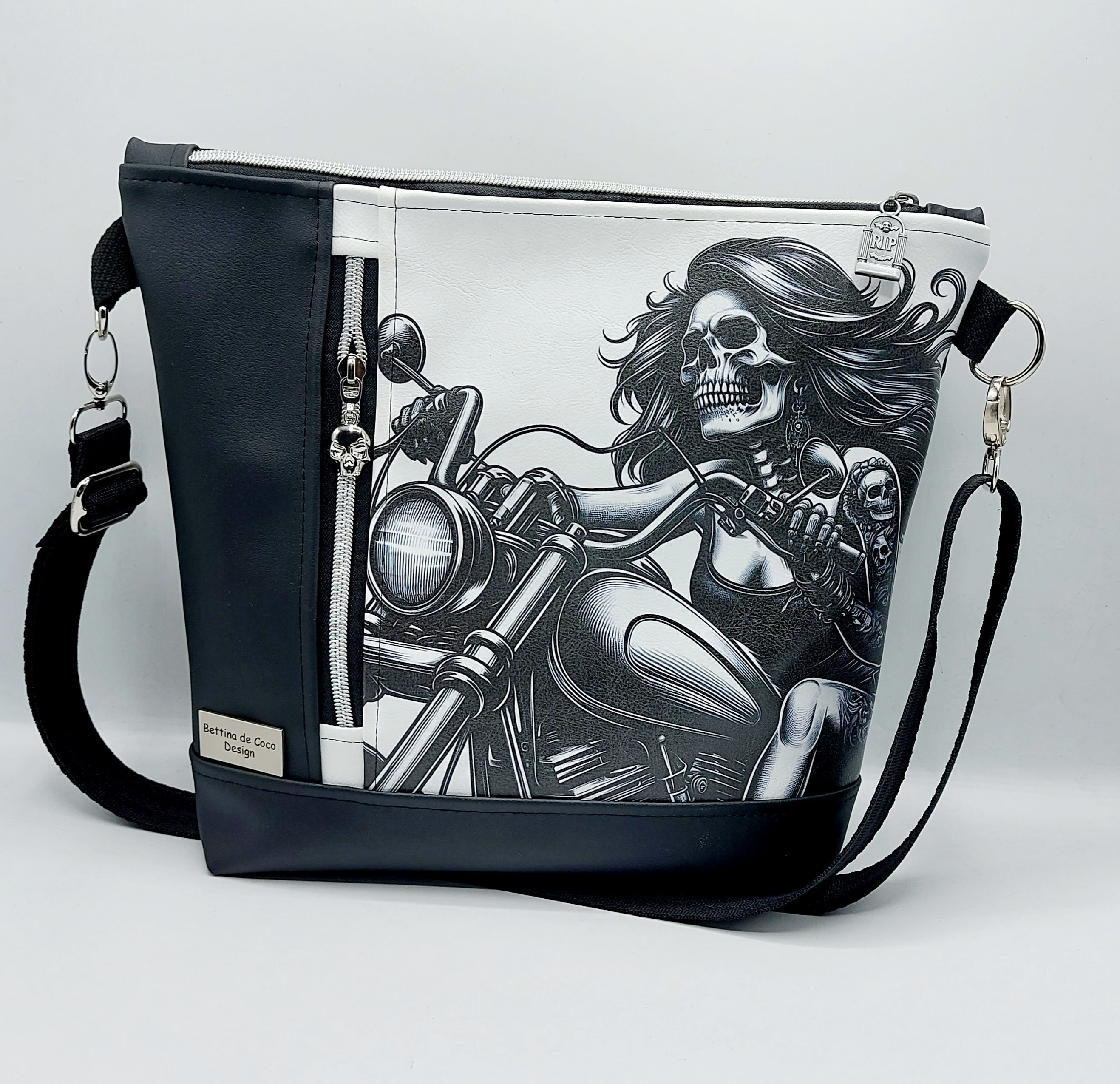 Crossbody Biker Skull s/w