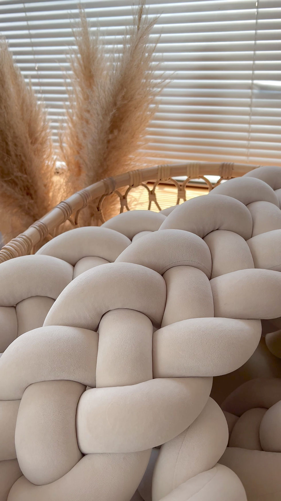 Miniatura: Ochraniacz do łóżeczka warkocz 4 pasma piaskowy