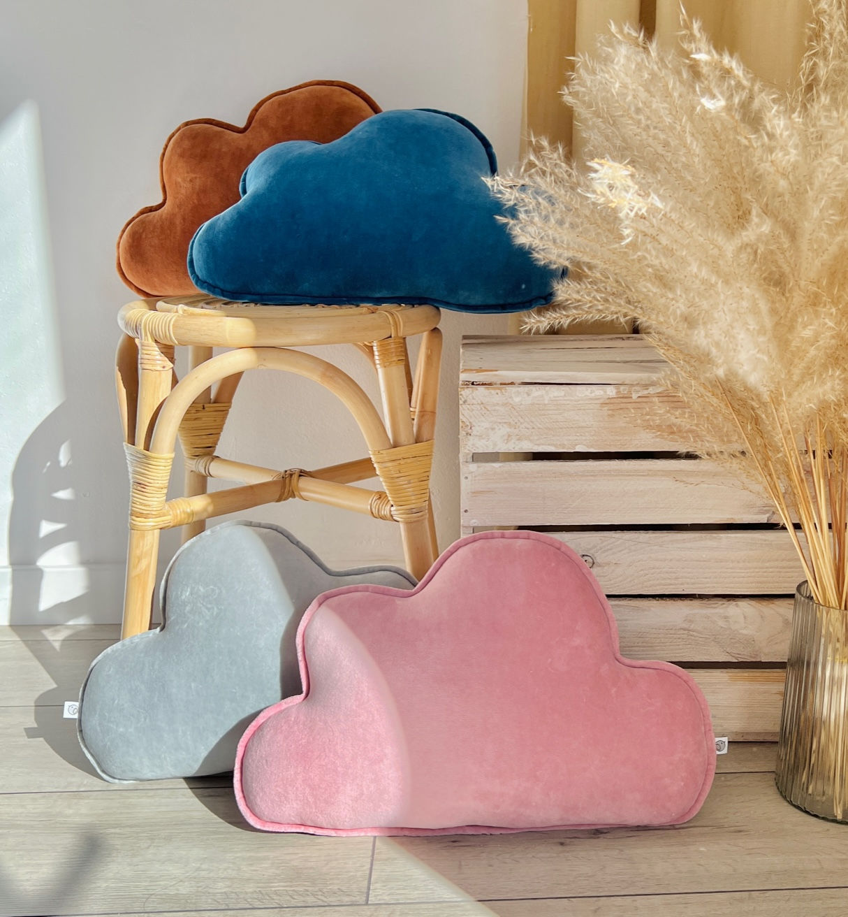 Poduszka dekoracyjna chmurka welurowa