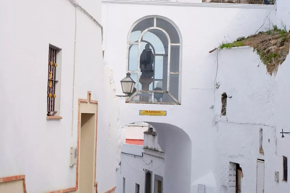 Puerta Matrera and old walls