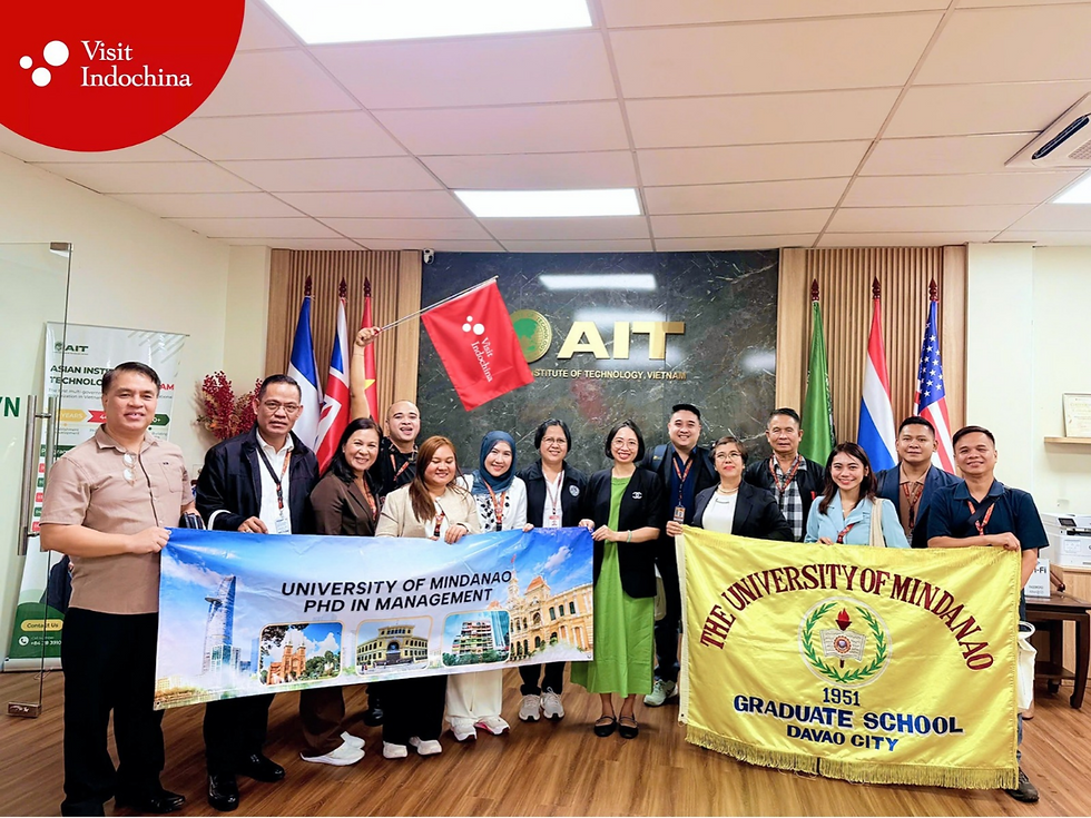 Philippines Delegation Visits Education and Business Institutions in Ho Chi Minh City