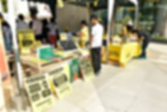 Colourblind Design Oz Harvest UNEP poster in action