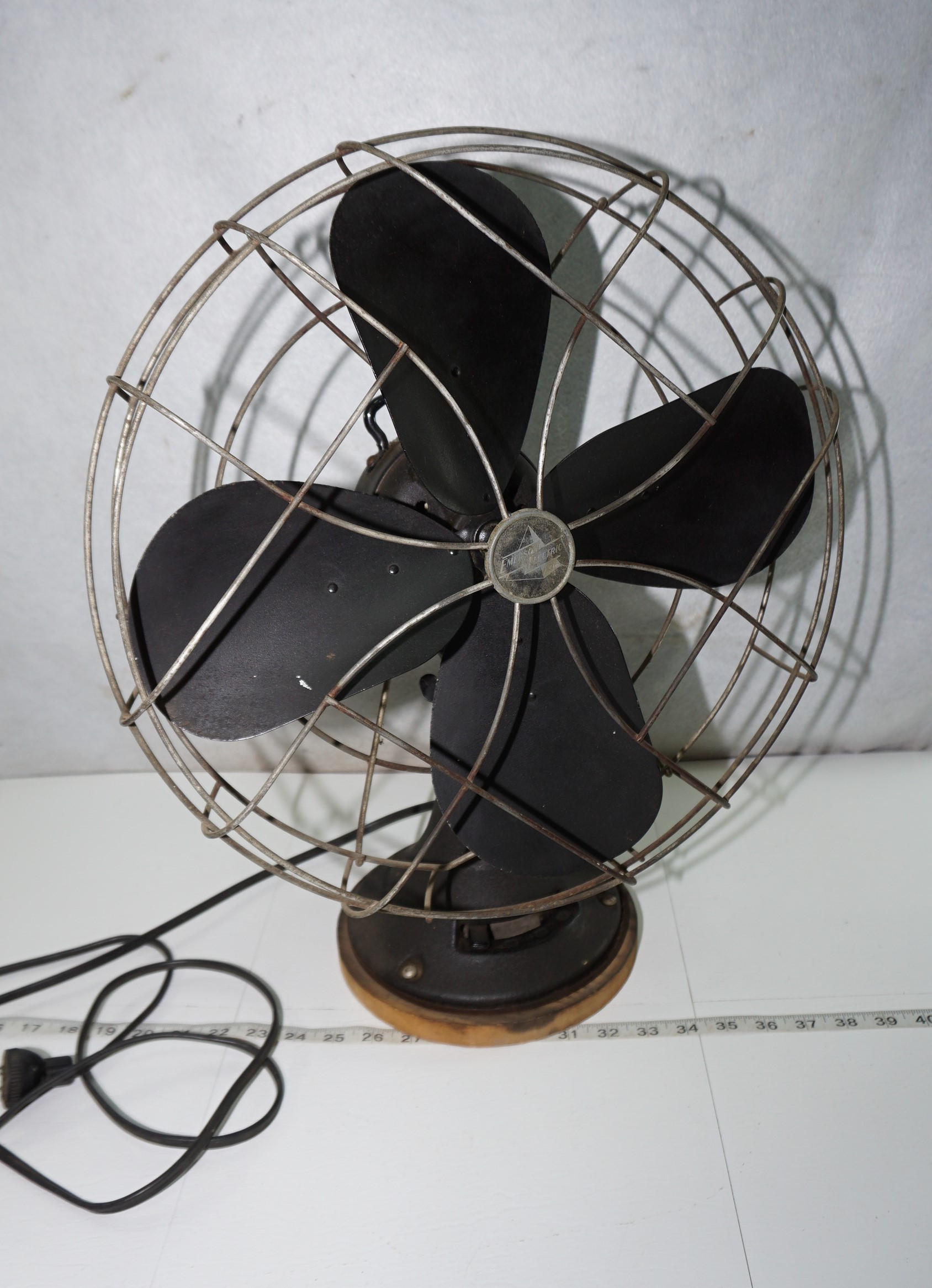 emerson-oscillating-fan-type-79648-a-p-g