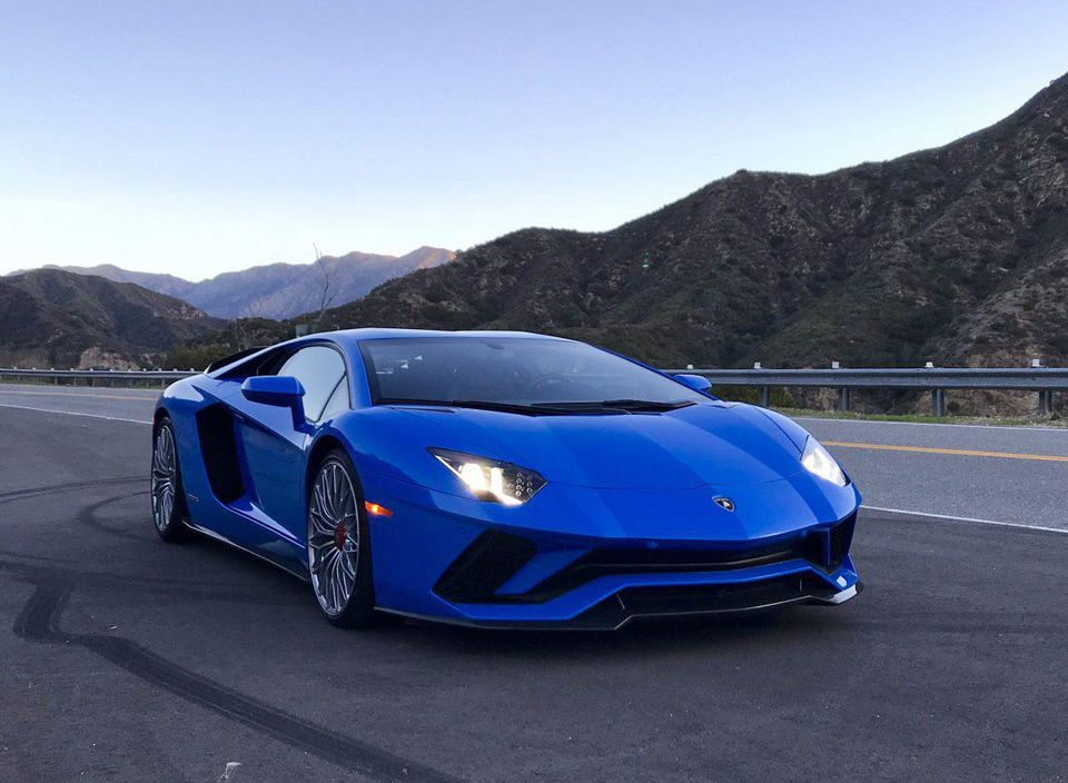 lambo22.jpg
