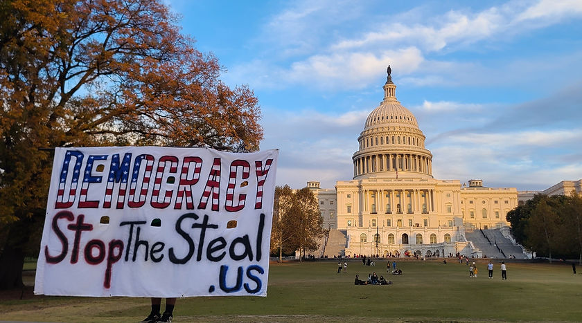 CrookedCon_DCLandmarks CapitolBldg-Fr1aa_edited.jpg