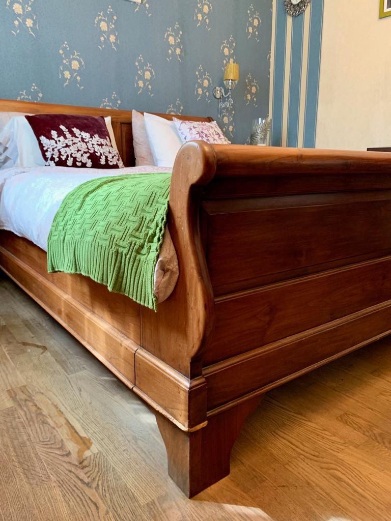 Thumbnail: Queen Size Bed