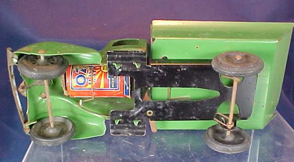 Thumbnail: Wyandotte Metal Dump Truck Battery Operated