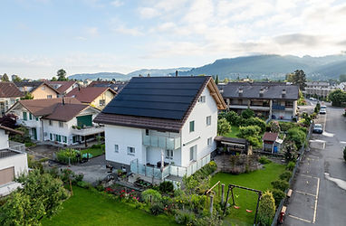 EST Solar_Eisenbahnstrasse_01_web.jpg