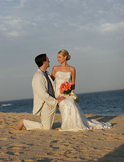 Candid Cabo wedding photo symbolizing the unforgettable memories shared in Albion Royal Weddings & Special Events testimonials.