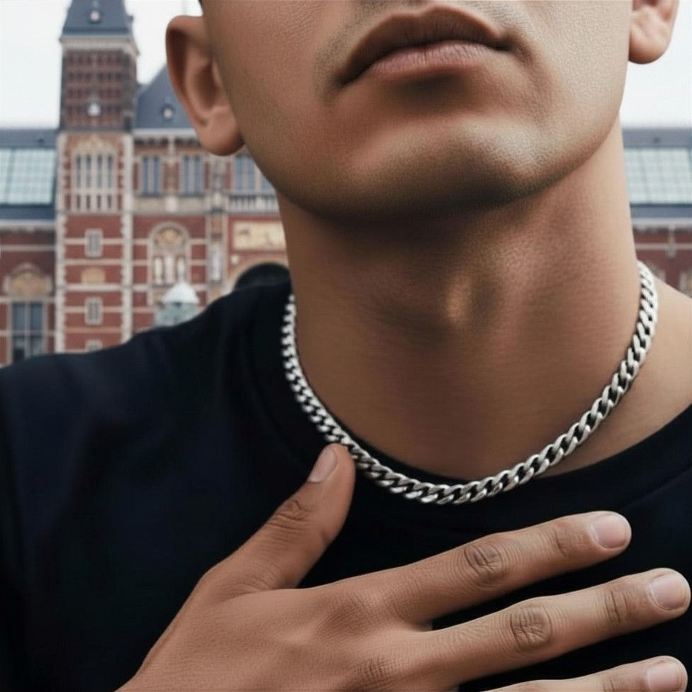 Thumbnail: Cuban link ketting van 316L chirurgisch staal (7 mm), hoogglans/chroom afwerking met karabijnsluiting