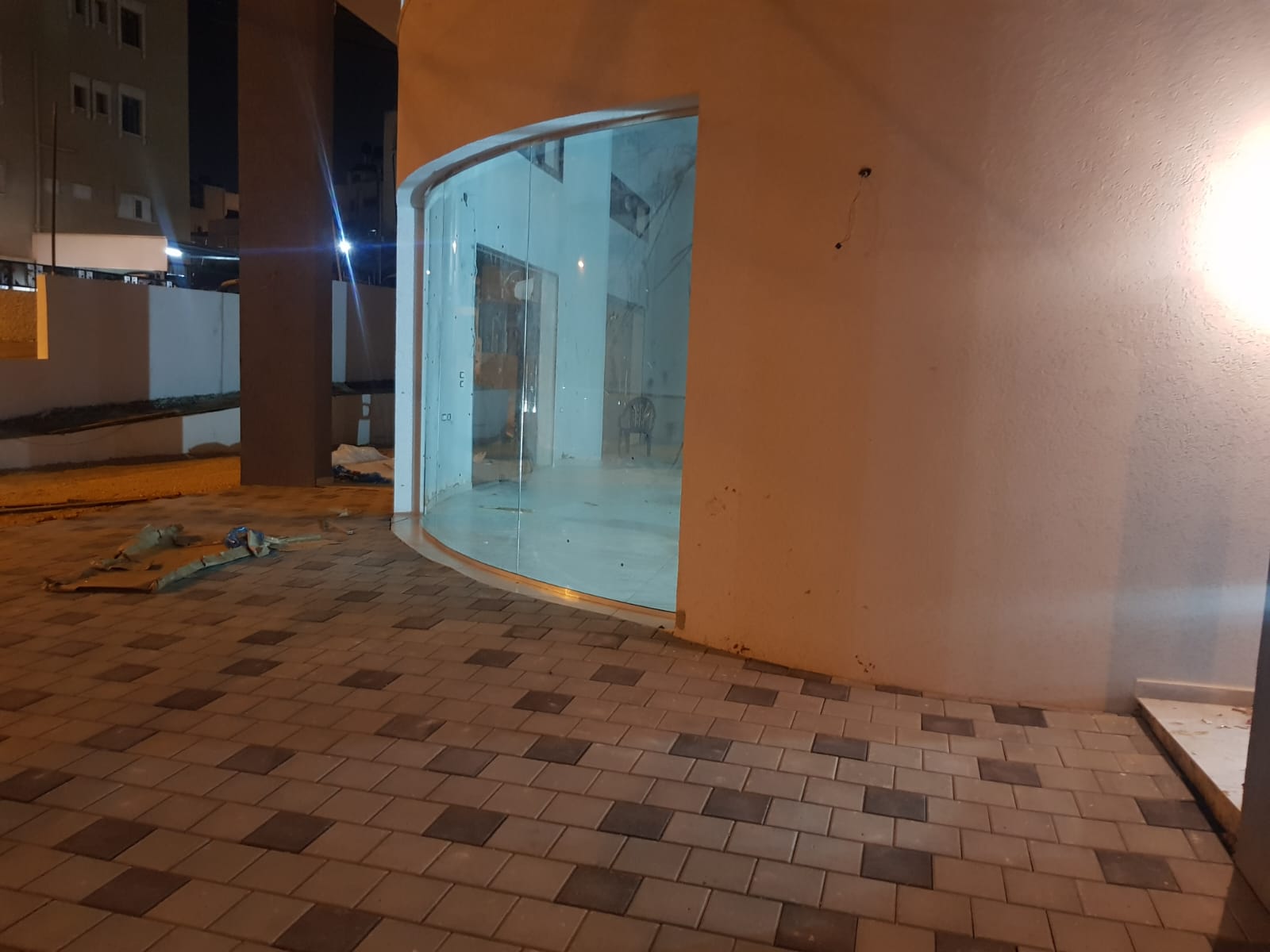 מחיר ויטרינות בגבעת שמואל: מה חשוב לבדוק - טכנו כל עוזי