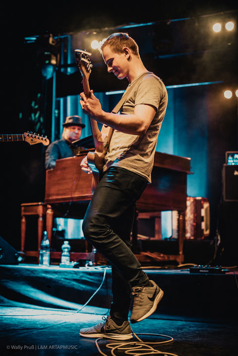 Artur_und_Band_Konzert_Stadthalle2020(WallyPruss)-29.jpg