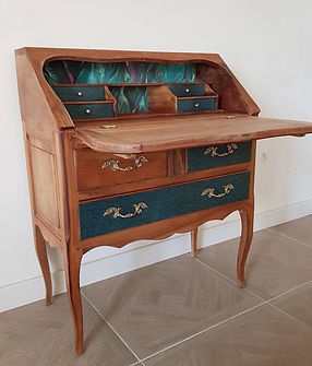 secretaire Myriam 1.jpg