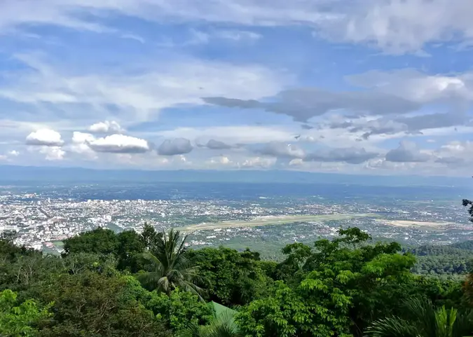 524219-the-view-across-chiang-mai-from-doi-suthep-thailand.webp