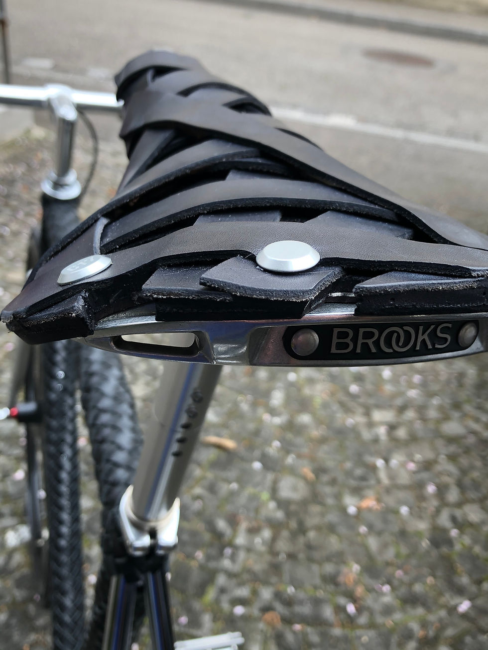 Miniaturbild: DESIGN BASEL XV