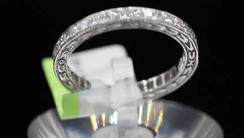 Thumbnail: Antique Reproduction 18k Gold Diamond Ring