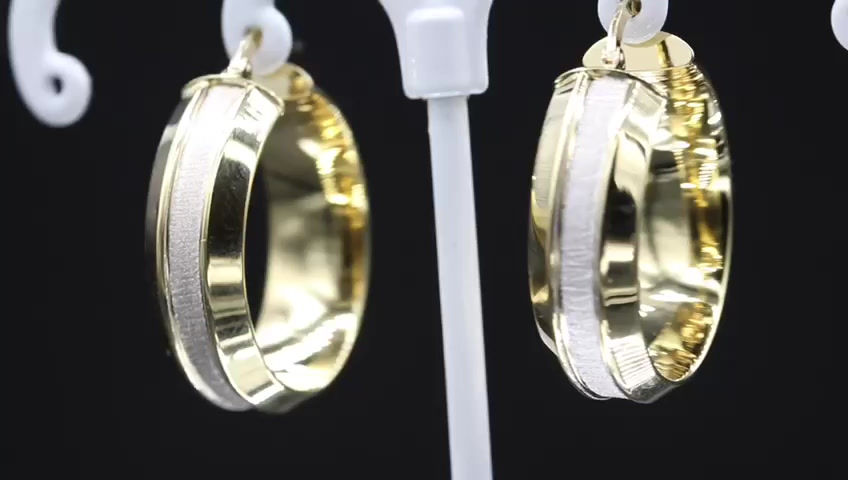 Thumbnail: Diamond Jewellery 18K Gold Earrings