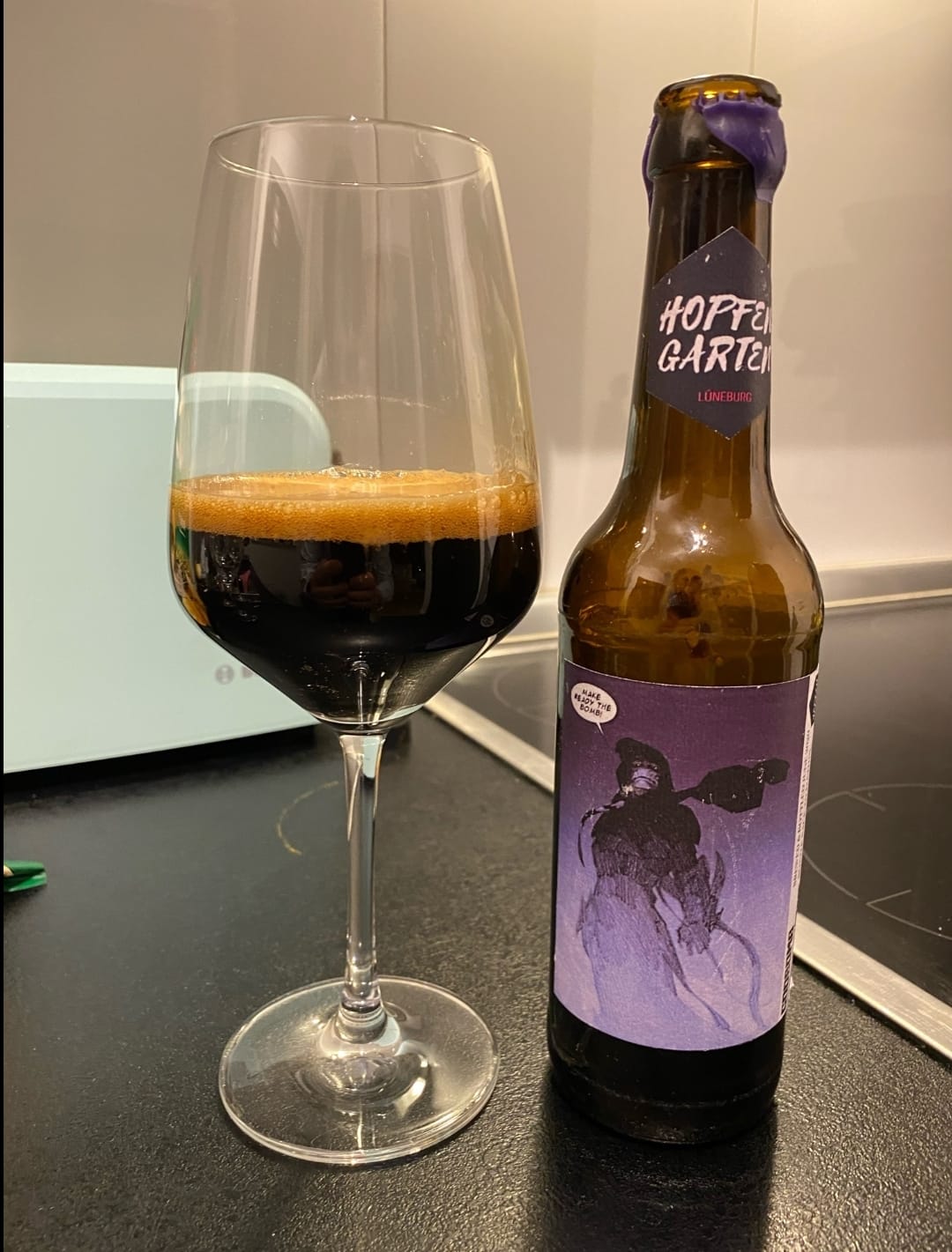 Godbomb Glas