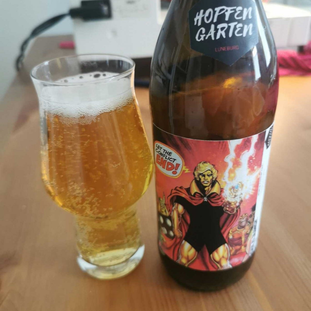 Goldjunge Glas